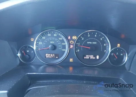 2008 Jeep Commander Sport z USA, uszkodzony, nr VIN 1J8HH48K58C117990